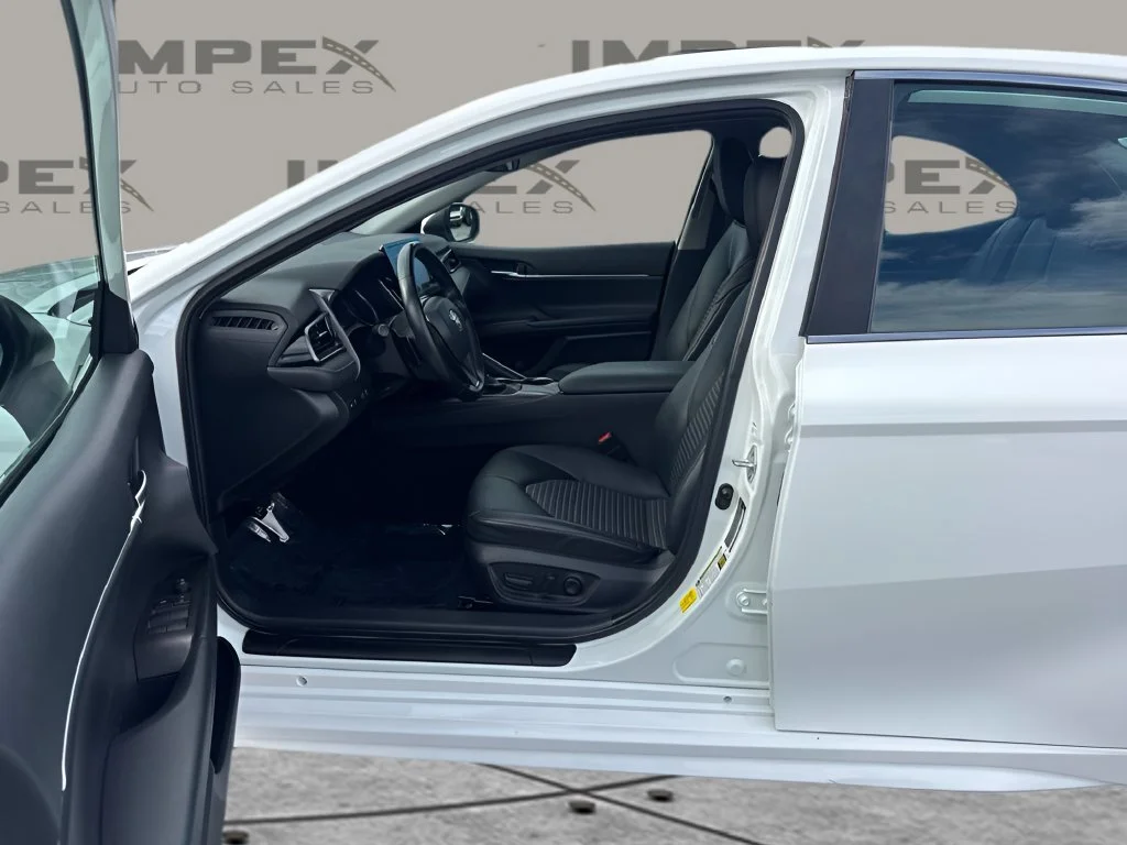 Used 2021 White Toyota SE image 9