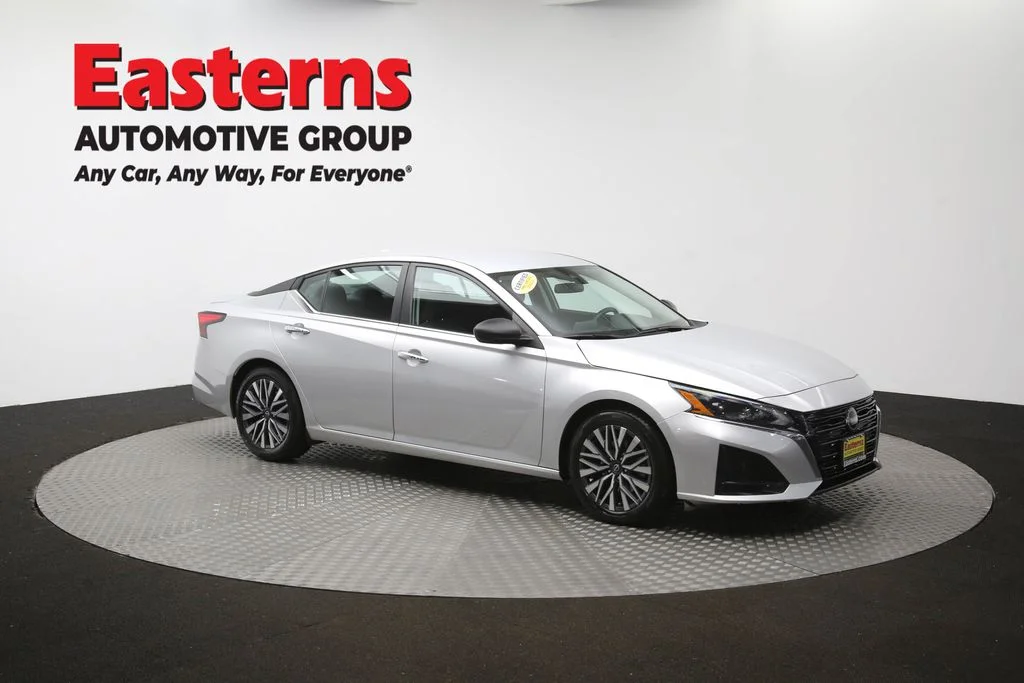Used 2024 Silver Nissan 2.5 SV image 48