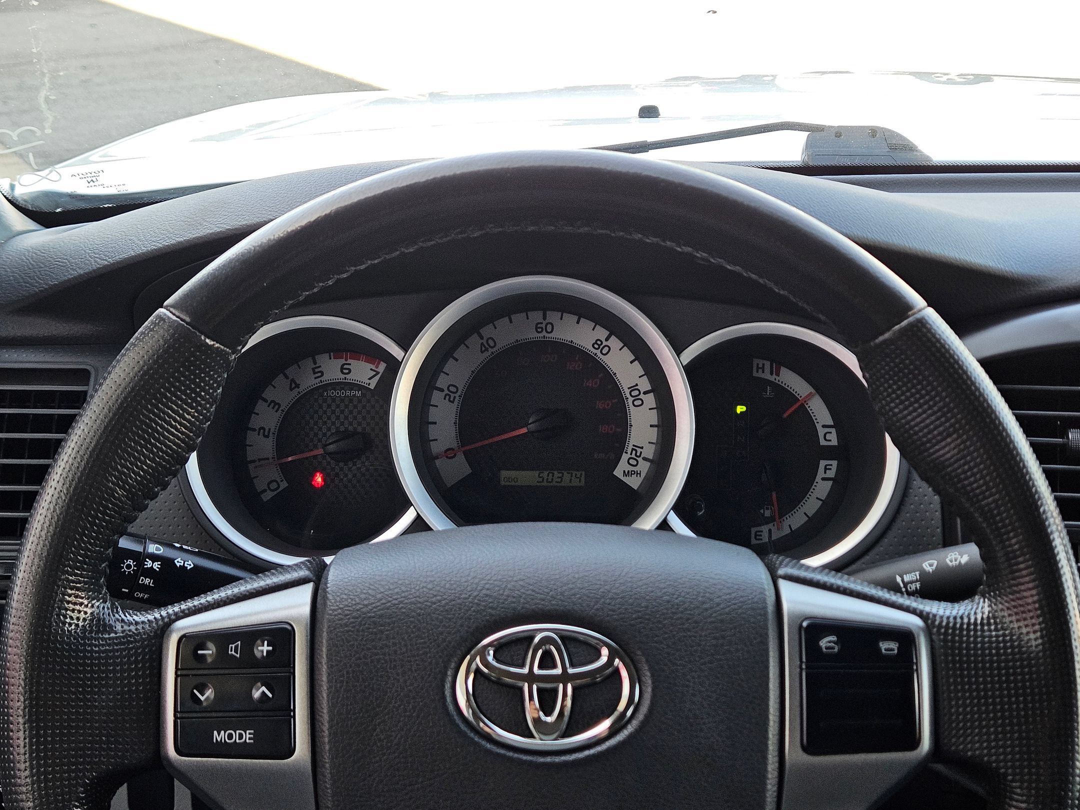 Used 2013 Super White Toyota  image 15