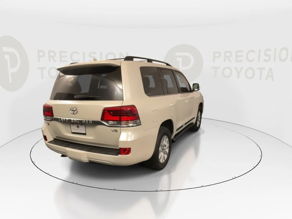 Used 2019 Blizzard Pearl Toyota Base image 18