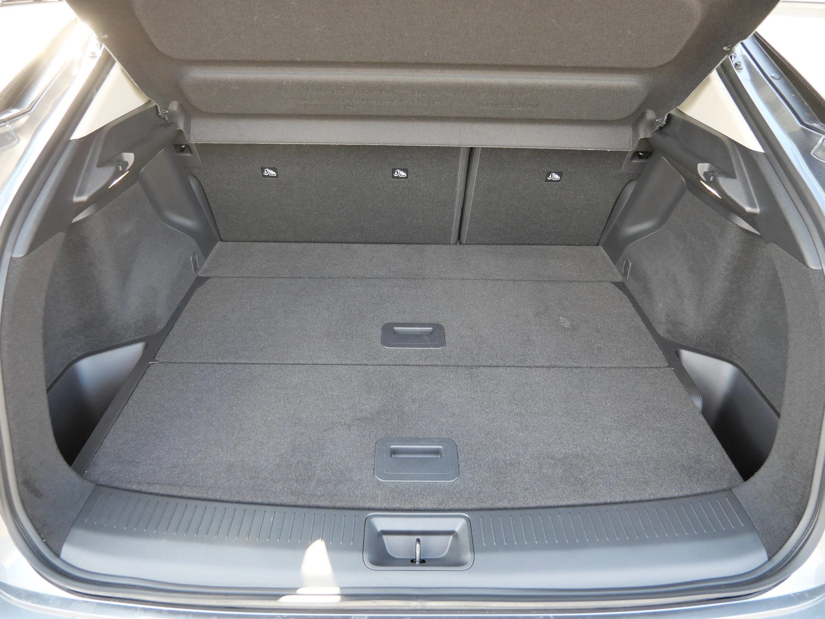 Used 2023 Gun Metallic Nissan ENGAGE image 18