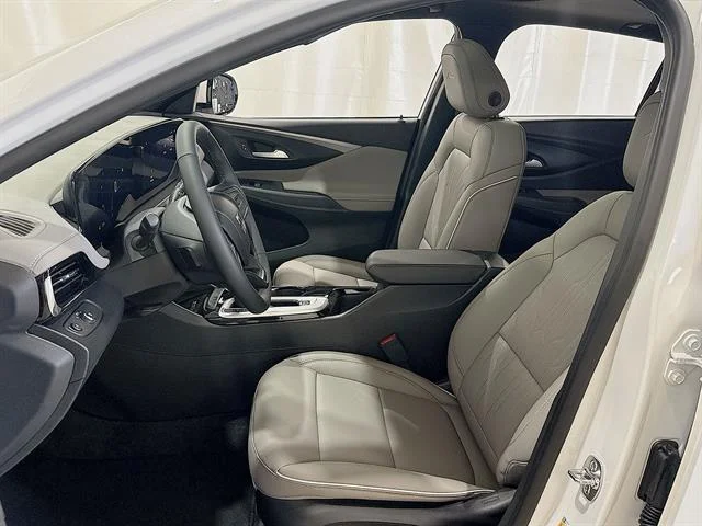 New 2026 White Frost Tricoat Buick Avenir image 19