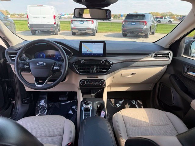 Used 2020 Magnetic Ford Titanium image 29