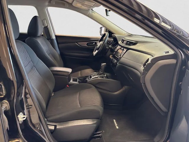 Used 2020 Black Nissan S image 16