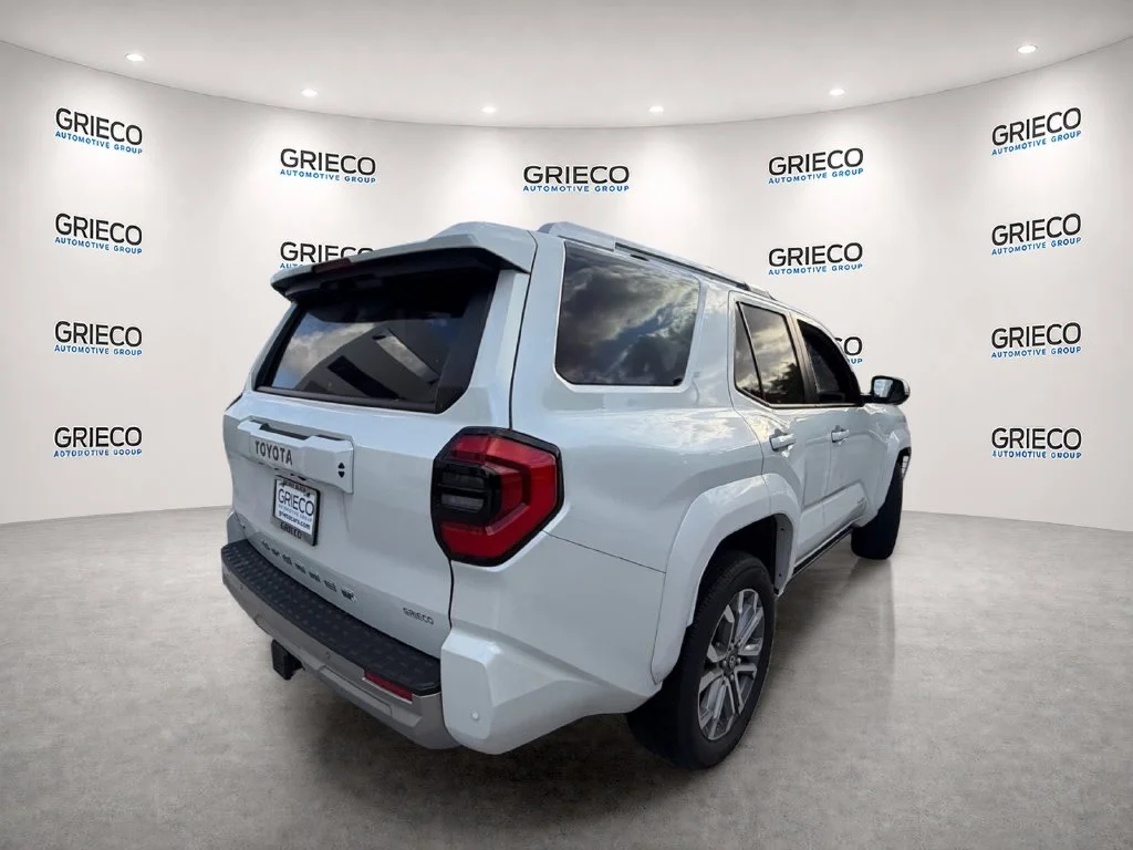 Used 2025 Wind Chill Pearl Toyota Limited image 7