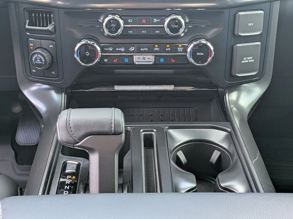 New 2026 Oxford White Ford Lariat image 20