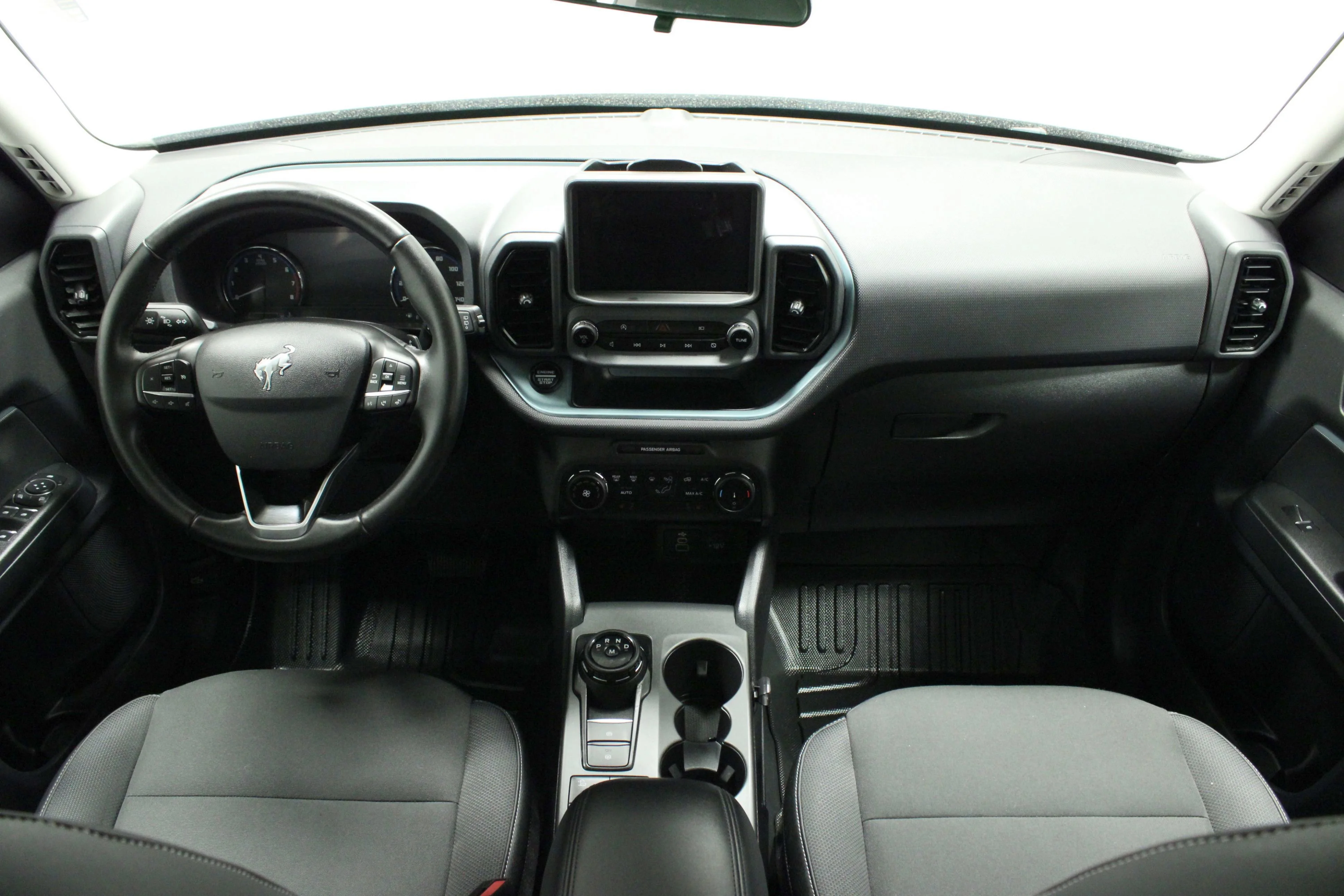 Used 2024 Azure Gray Metallic Ford Badlands image 18