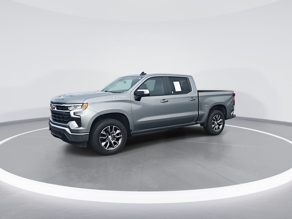 Used 2024 Gray Chevrolet LT image 5