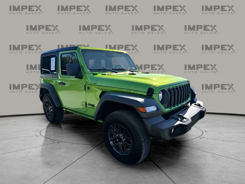 Used 2025 Green Jeep Sport S image 7