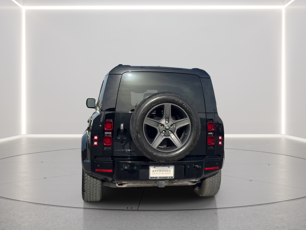 Used 2024 Black Land Rover X-Dynamic SE image 6