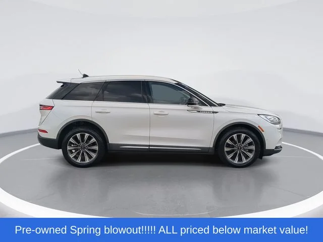 Used 2020 White Lincoln Reserve image 9