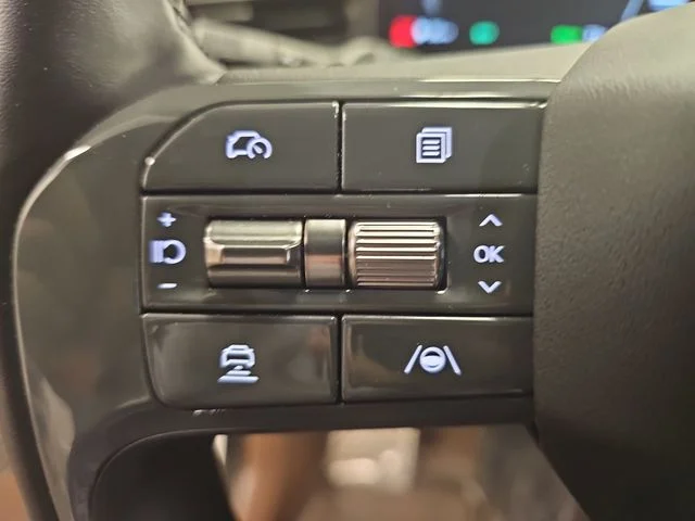 Used 2024 White Kia GT-Line image 17