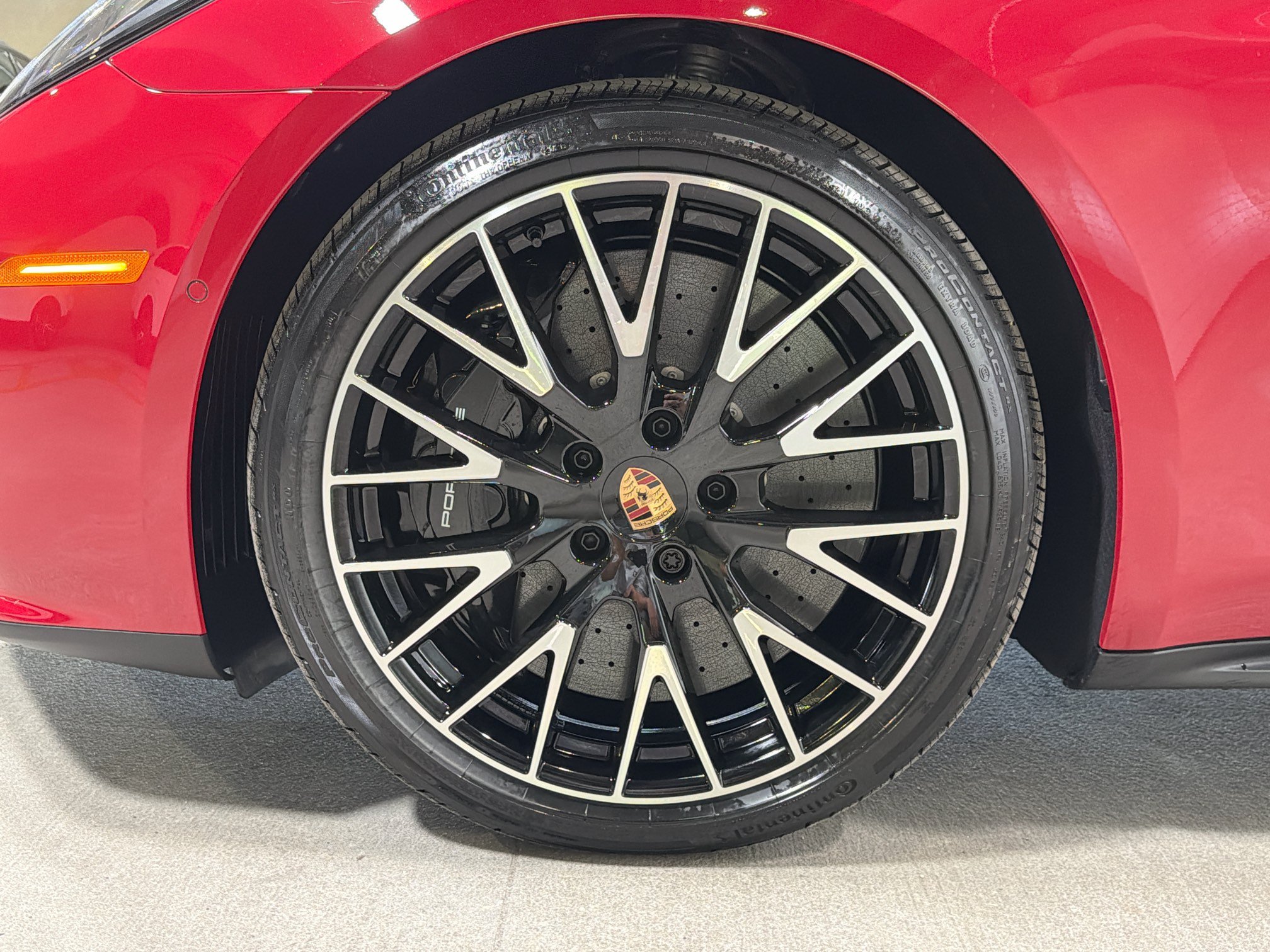 New 2026 Carmine Red Porsche 4S E-Hybrid image 40