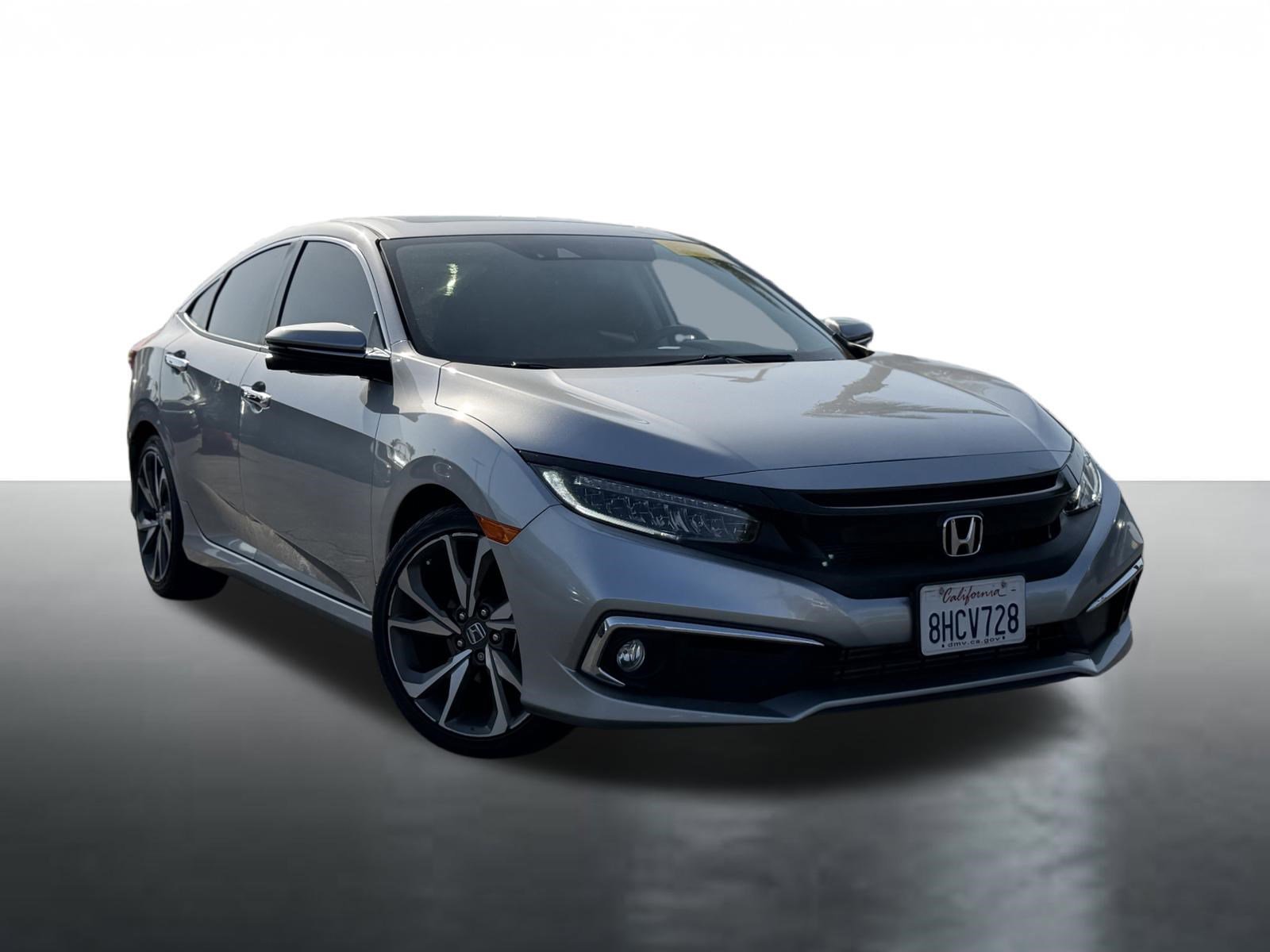 2019 Honda Civic Touring CVT's photo