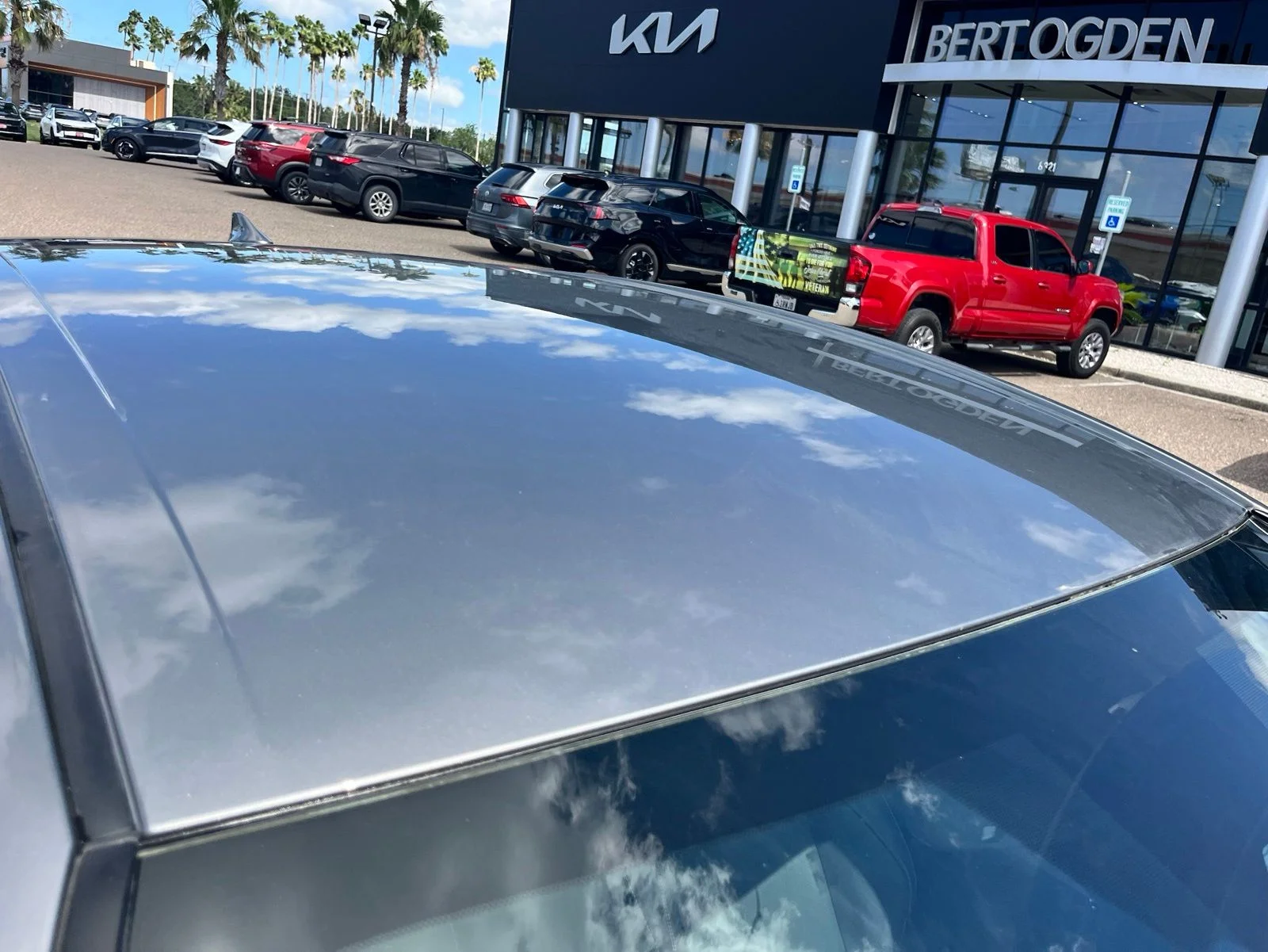 Used 2025  Toyota SE image 7