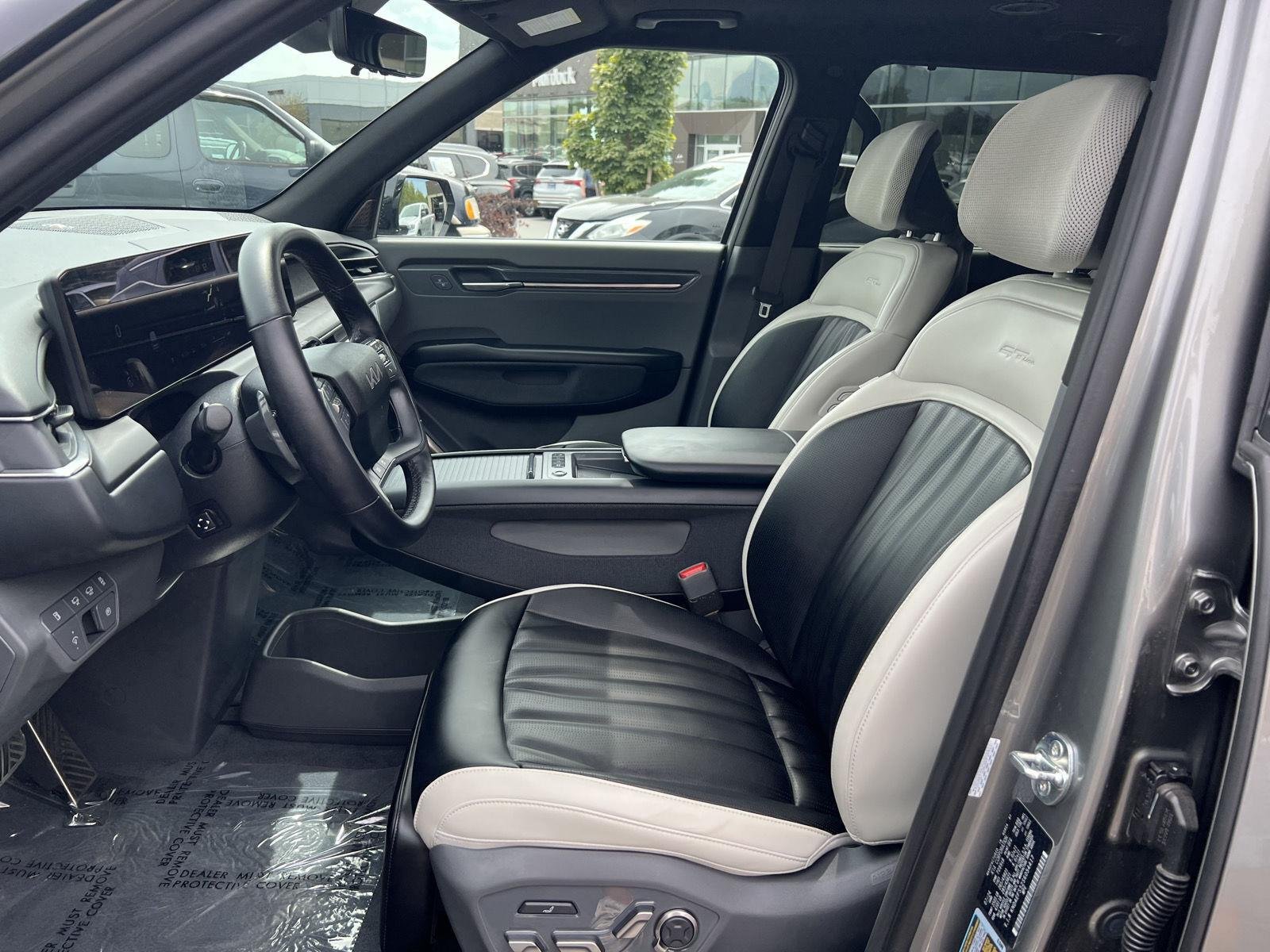 Used 2025 Pebble Gray Kia GT-Line image 3