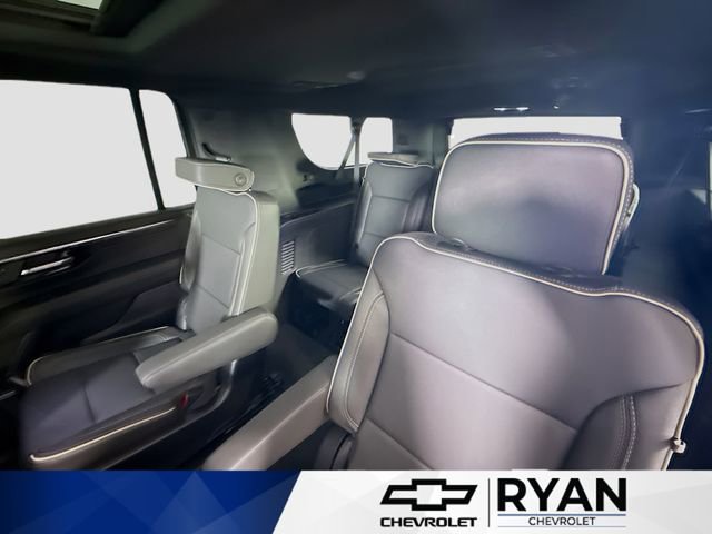 2026 Chevrolet Suburban Premier - Photo 26