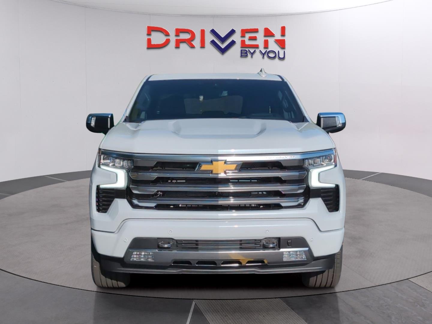 New 2026 Polar White Tricoat Chevrolet High Country image 8