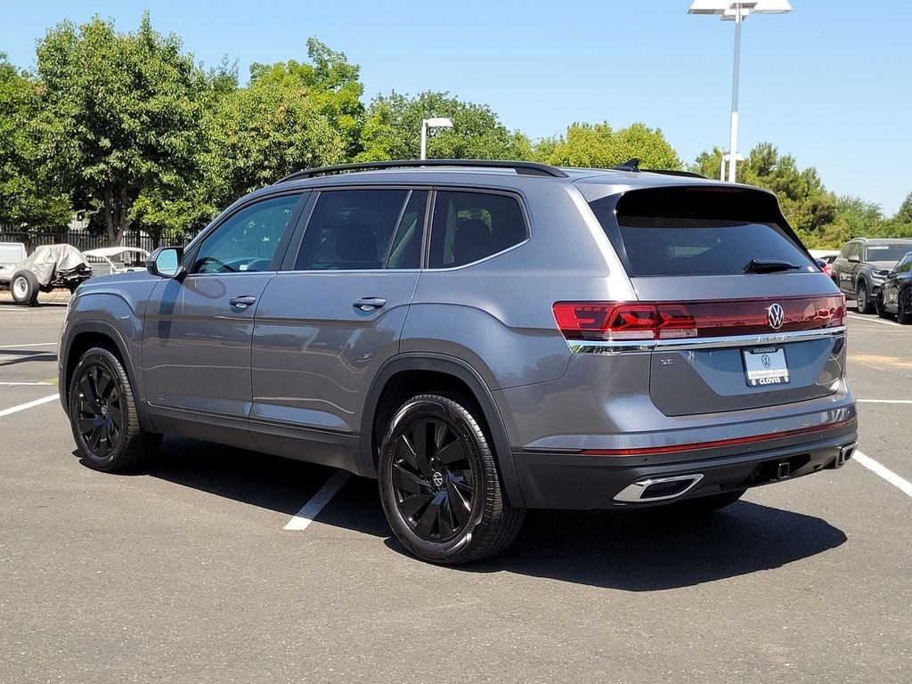 New 2025 Gray Volkswagen 2.0T SE w/Technology image 7