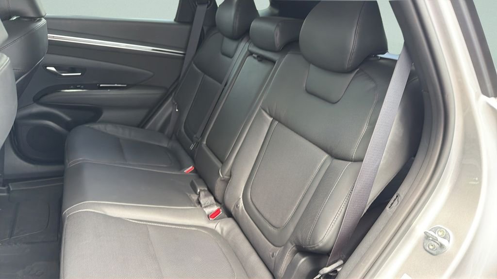 Used 2022 Silver Hyundai Limited image 31