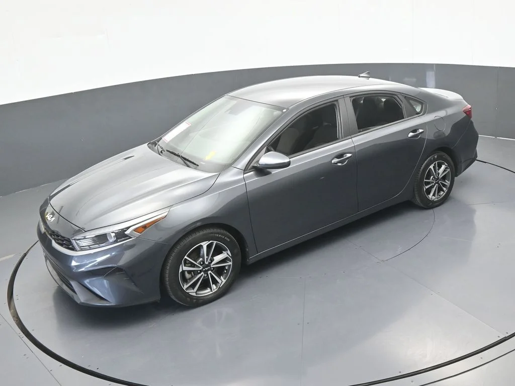 Used 2023 Gravity Gray Kia LXS image 40