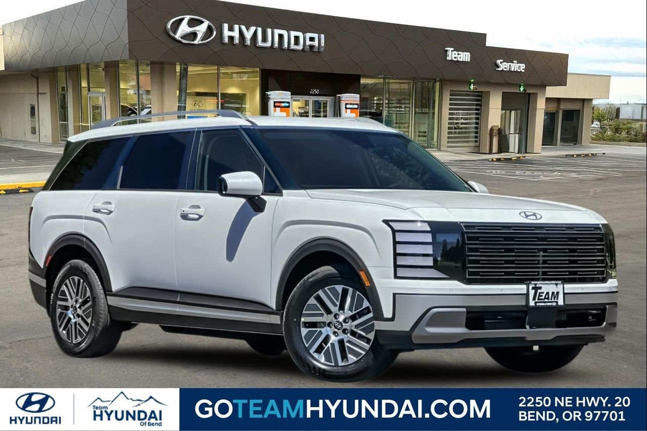 New 2026 White Hyundai SEL 8P image 1