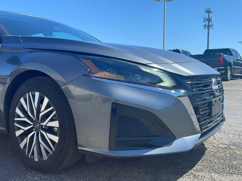 2025 Nissan Altima SV - Photo 24