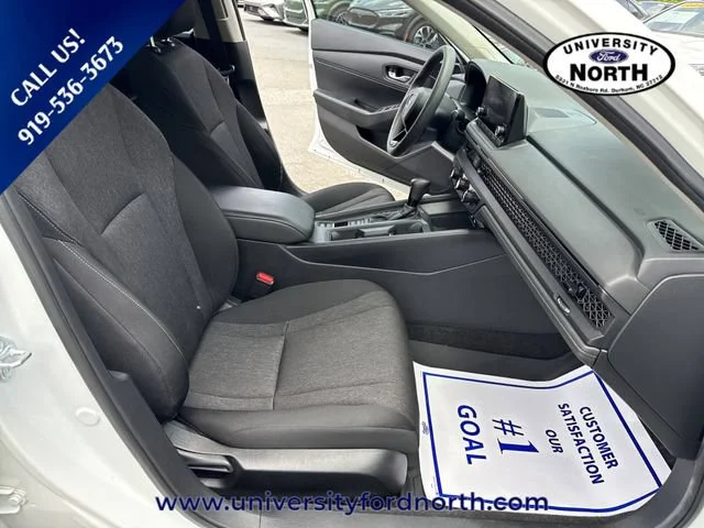 Used 2024 White Honda LX image 32