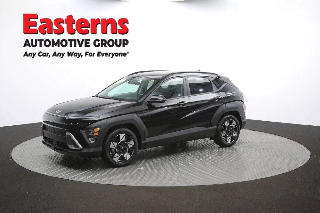 Used 2024 Black Hyundai SEL image 36