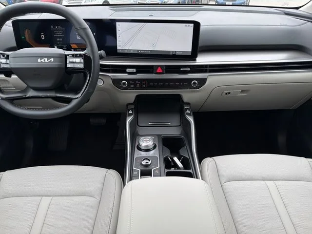 New 2026 Mineral Blue Kia EX image 9
