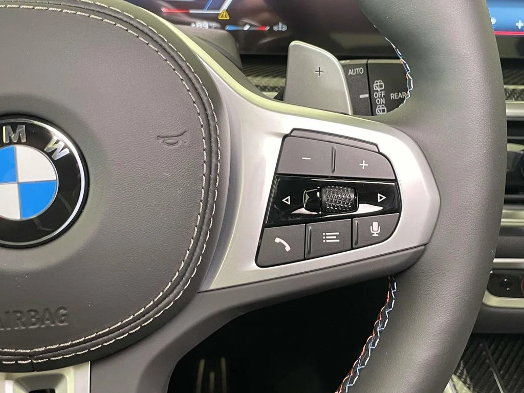 New 2027 White BMW M60i image 36