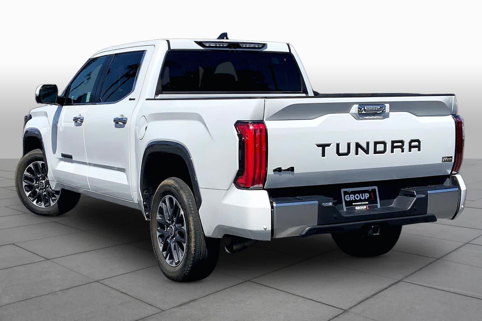 Used 2024 Wind Chill Pearl Toyota Limited image 11