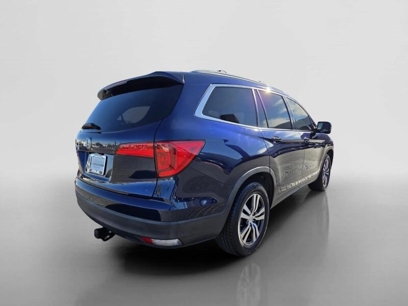 Used 2016 Obsidian Blue Pearl Honda EX-L image 5