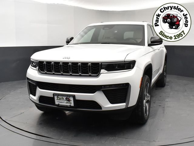 New 2026 Bright White Clear-Coat Exterior Paint Jeep Limited image 2