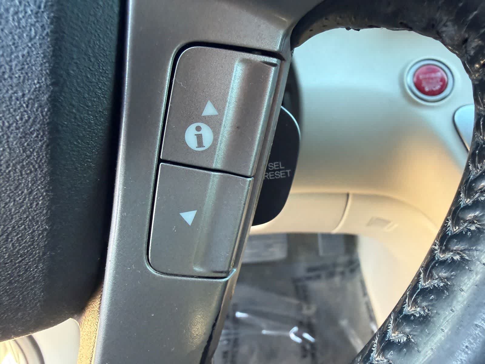 Used 2016 White Honda Touring Elite image 22