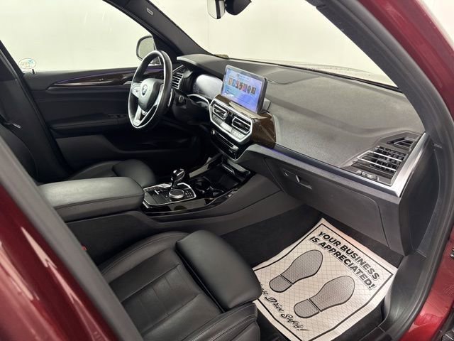 Used 2022  BMW xDrive30i image 15