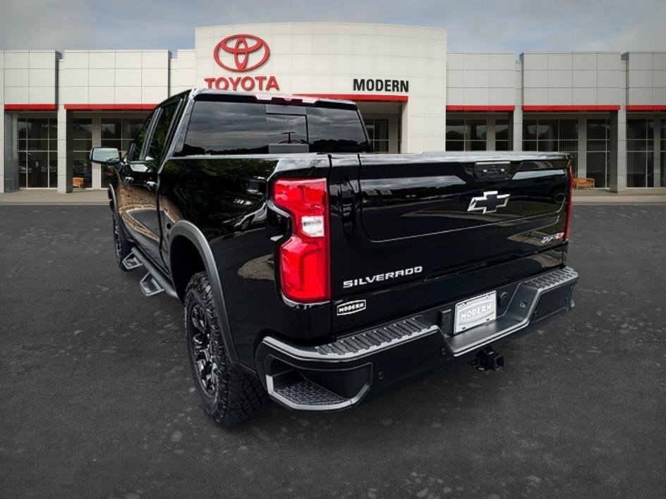 Used 2025 Black Chevrolet ZR2 image 6
