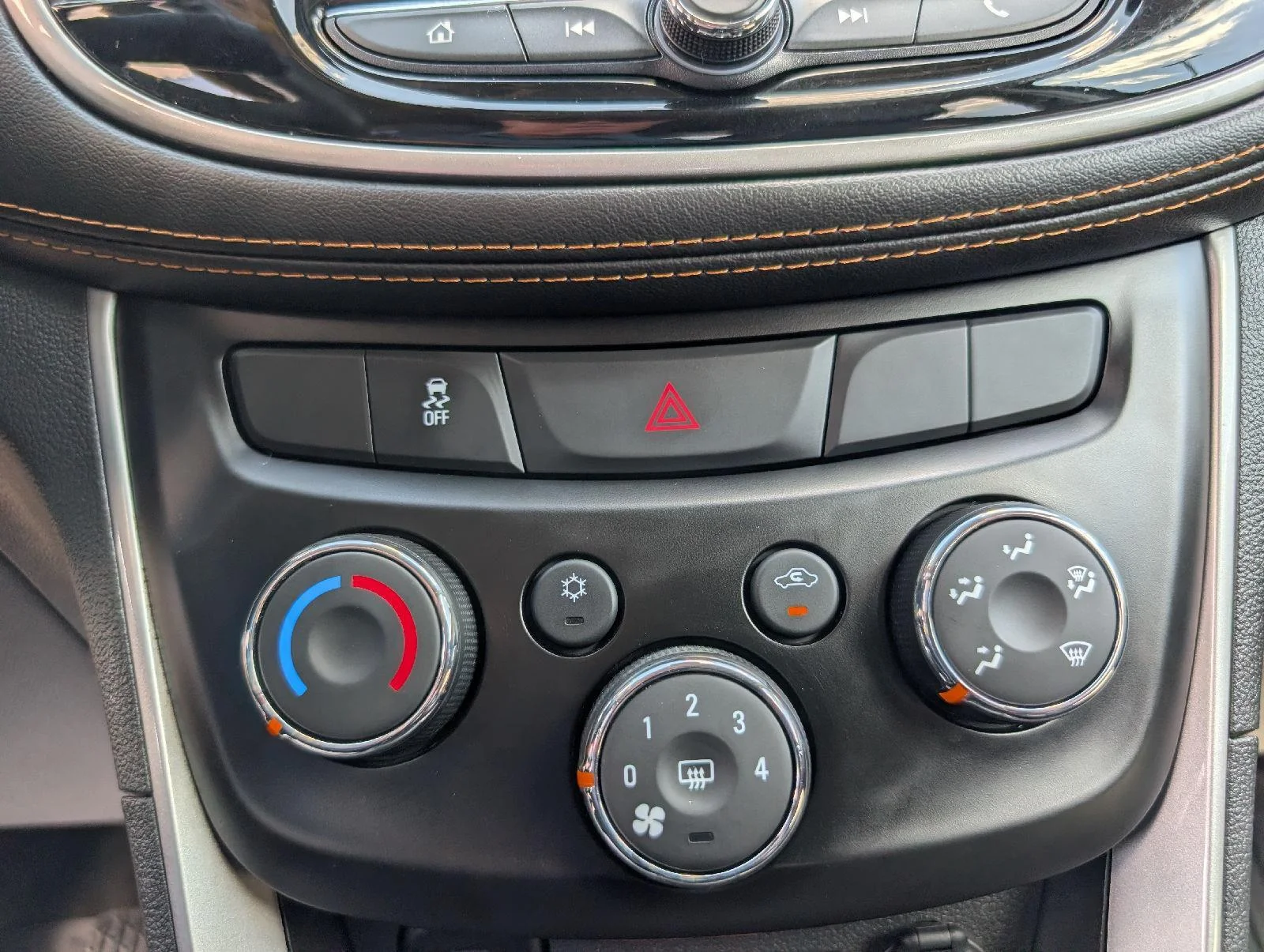 Used 2021 Shadow Gray Metallic Chevrolet LT image 17