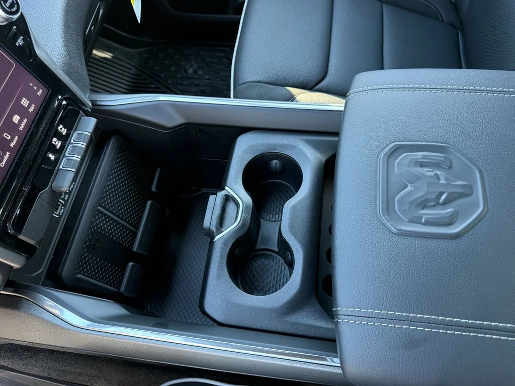 2026 RAM 1500 Laramie - Photo 28