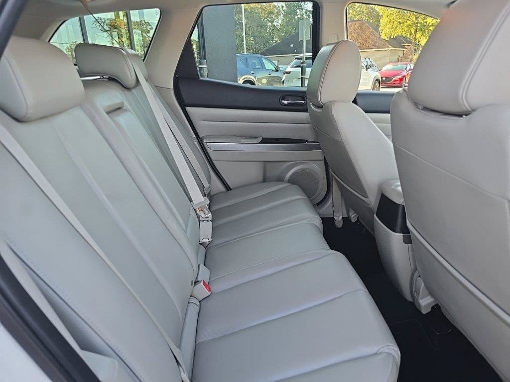Used 2011 White Mazda s Grand Touring image 16