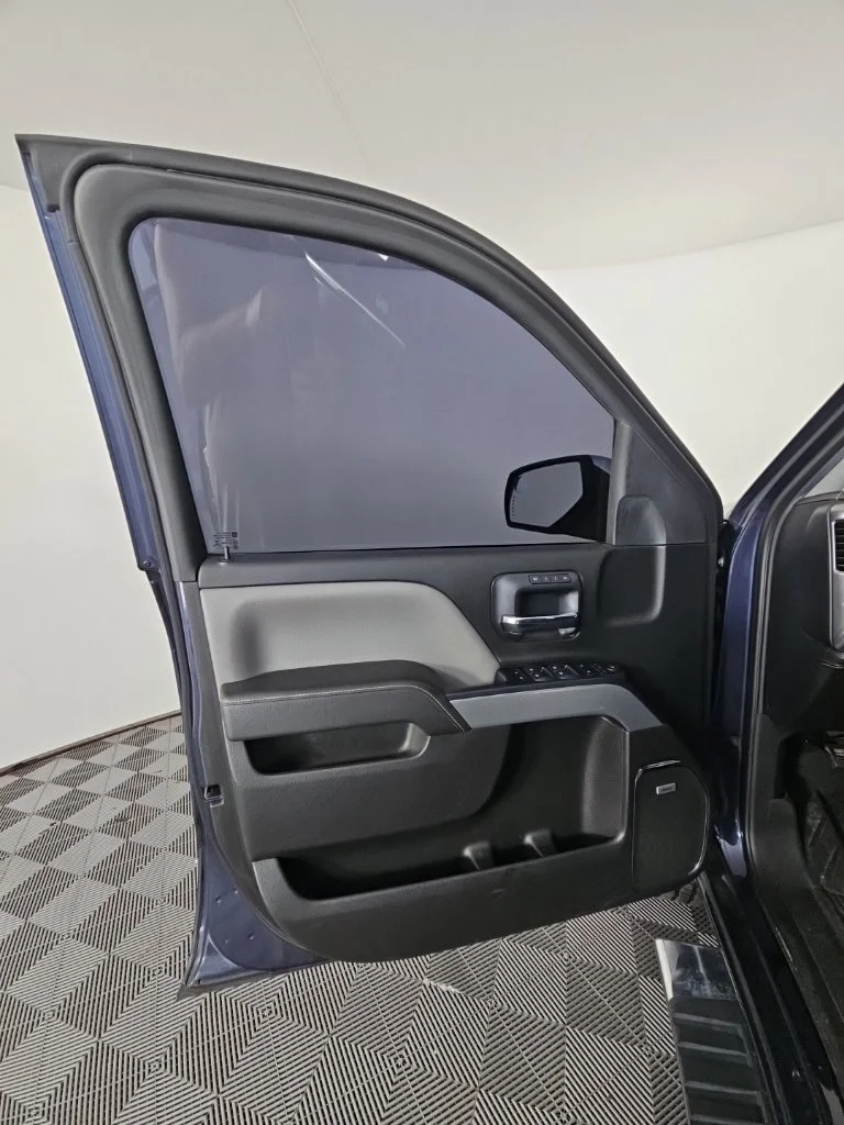 Used 2018 Blue Chevrolet LTZ image 25