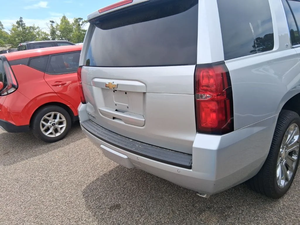 Used 2019 Silver Chevrolet LT image 6