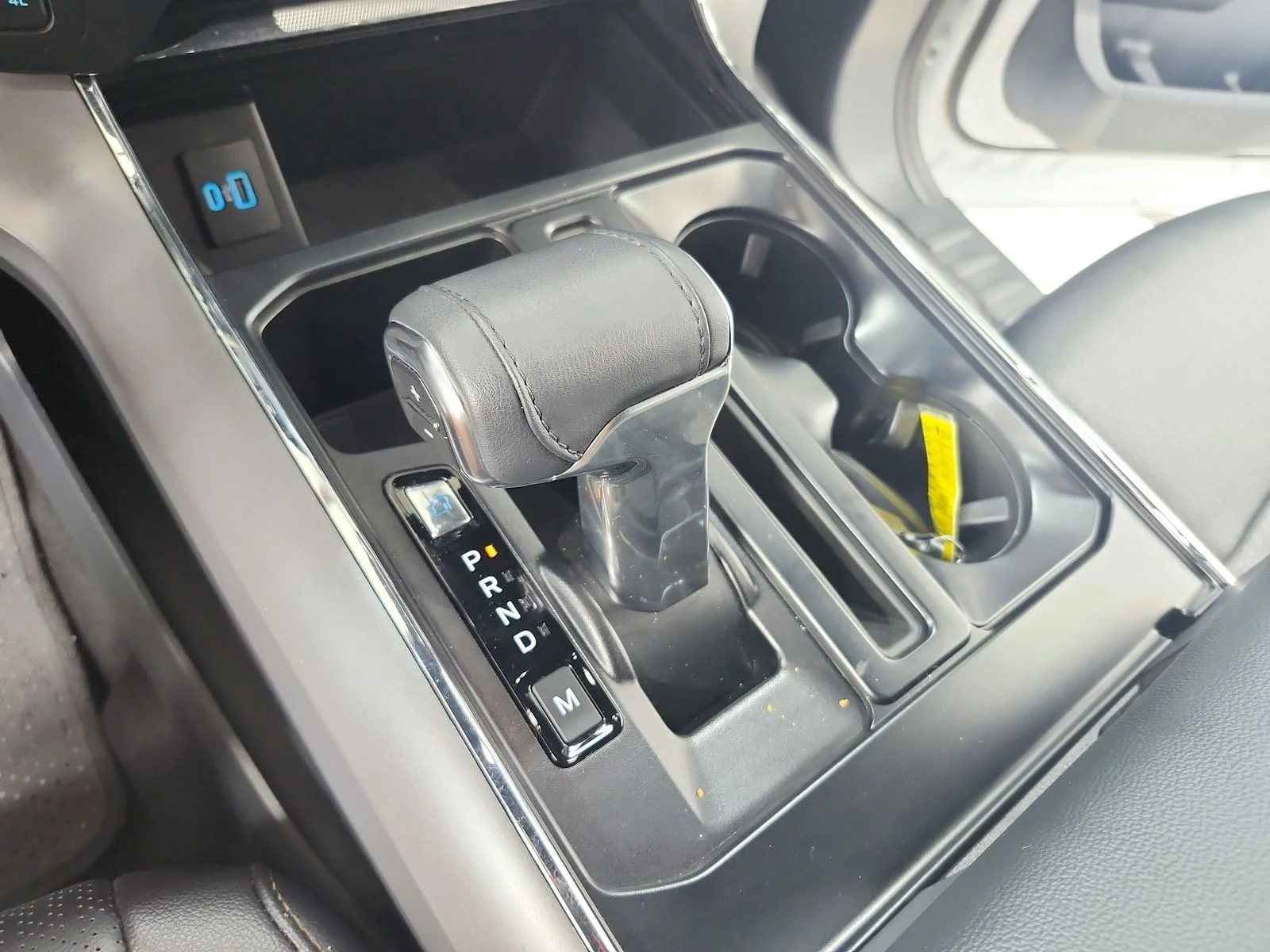 Used 2024 White Ford Lariat image 26