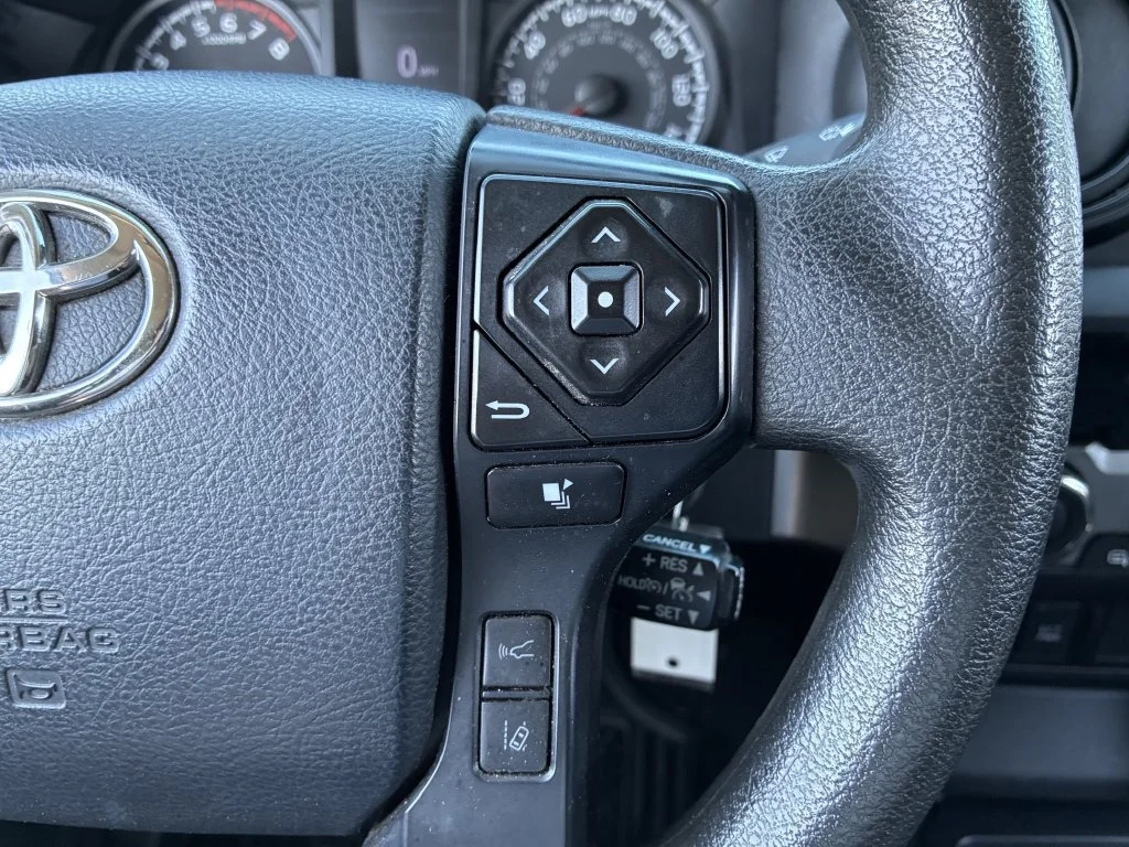 Used 2020 White Toyota SR image 30