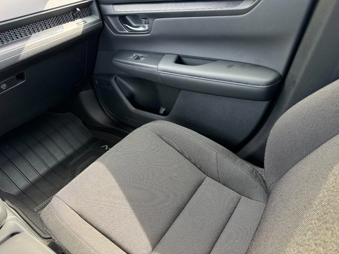 2026 Honda CR-V EX - Photo 16