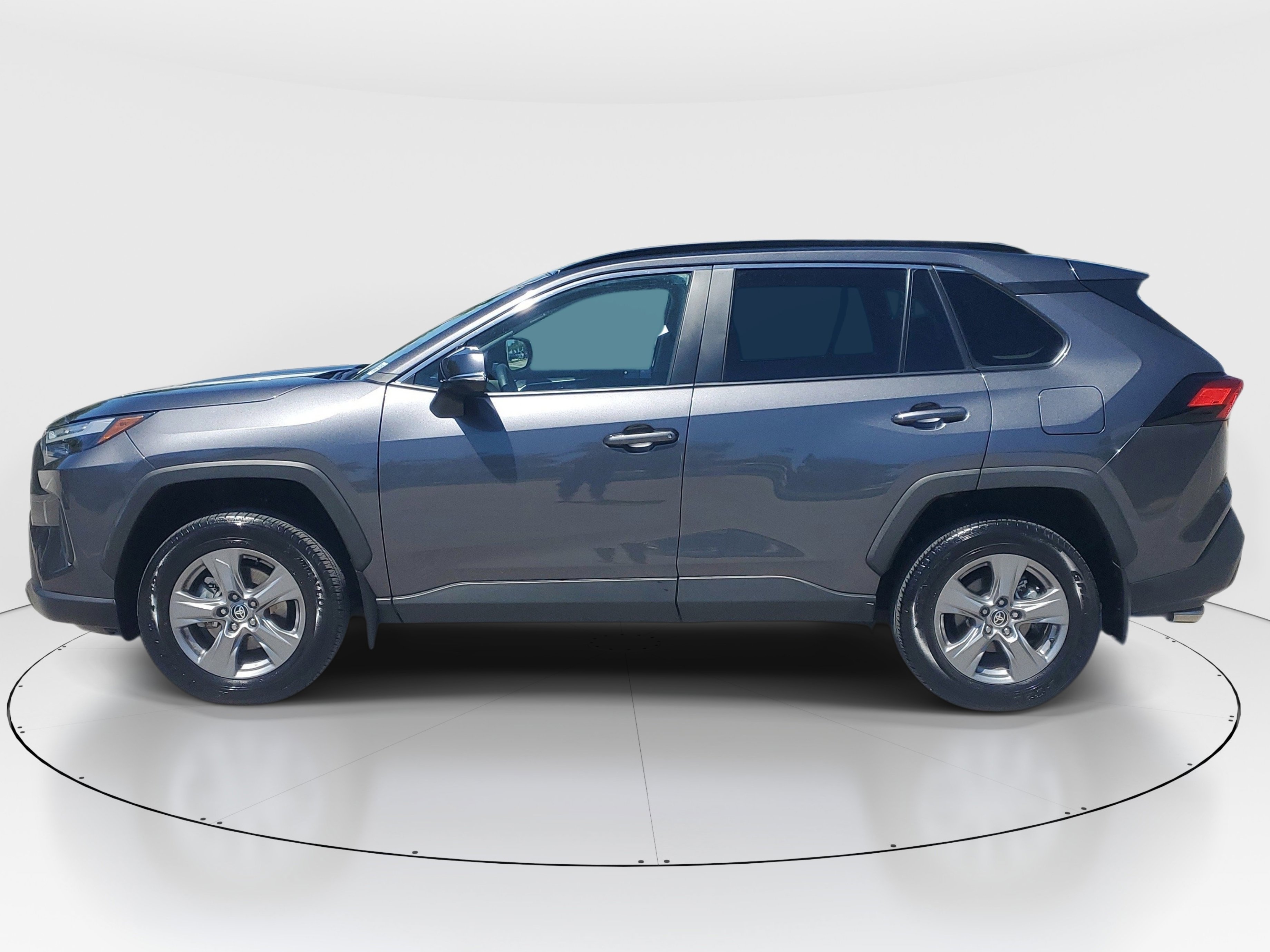 Used 2025 Magnetic Gray Metallic Toyota XLE image 6