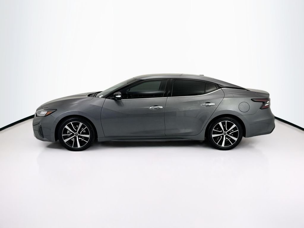 Used 2023 Gun Metallic Nissan SV image 8