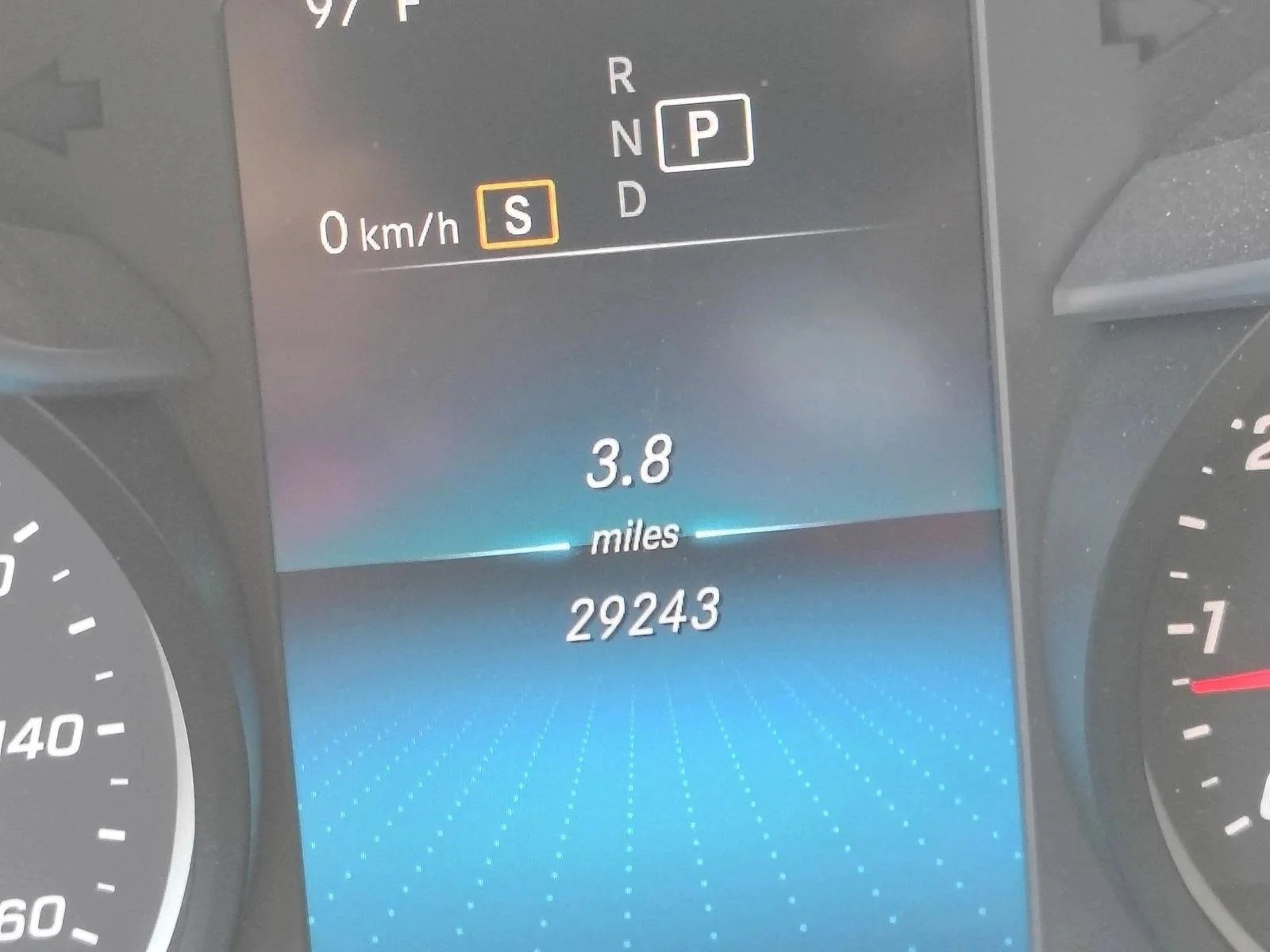 Used 2020 Mojave Silver Metallic Mercedes-Benz GLC 300 image 3