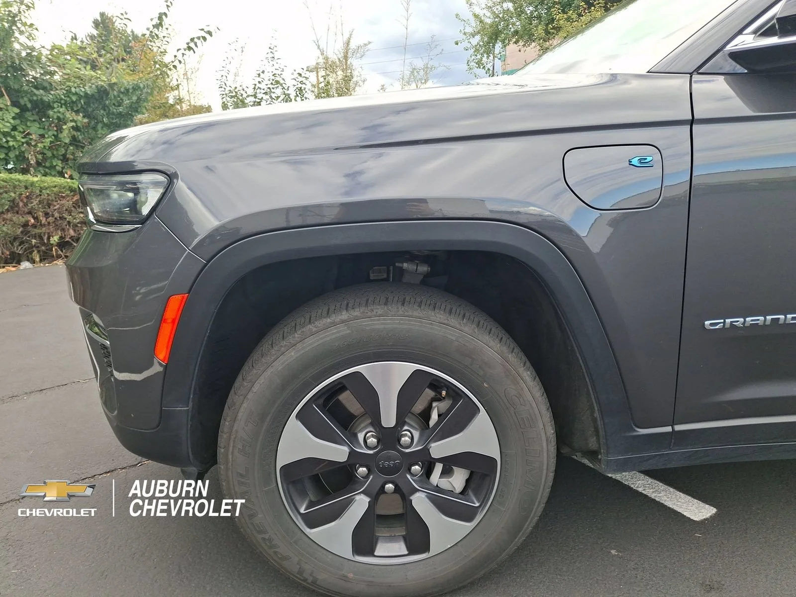 Used 2024 Gray Jeep 4xe image 24