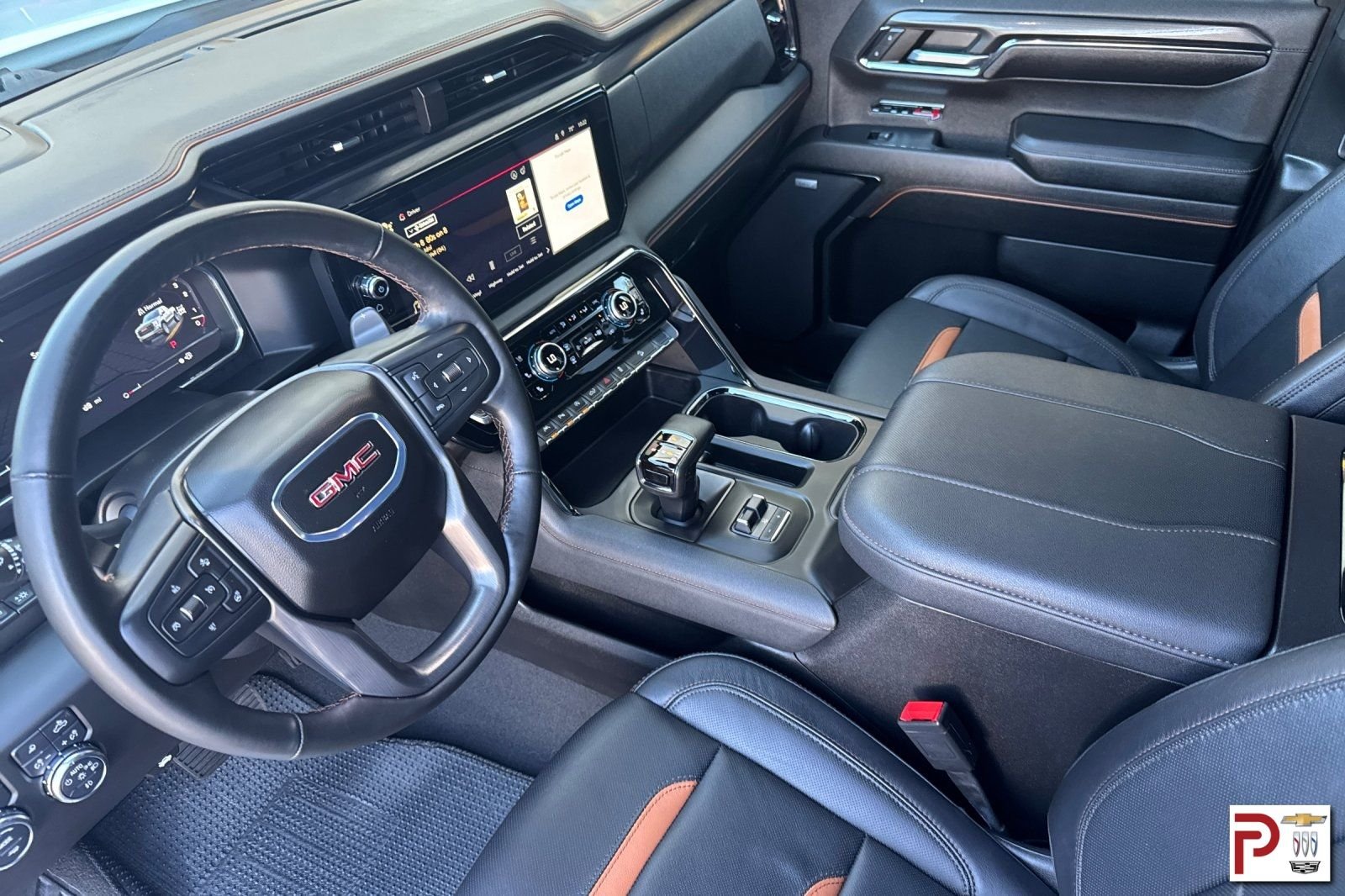 Used 2024 White GMC AT4 image 10